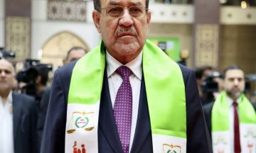 السلاح يجب أن يكون بيد الدولة.. المالكي يحذر من عدم المشاركة الواسعة بالانتخابات السلاح يجب أن يكون بيد الدولة.. المالكي يحذر من عدم المشاركة الواسعة بالانتخابات