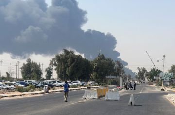 قتيل و9 مصابين بحريق في حقل نفطي جنوب العراق قتيل و9 مصابين بحريق في حقل نفطي جنوب العراق