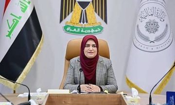 نائب يشكو وزيرة المالية: نقلت مئات الموظفين الـVIP للبرلمان وعطلت الآلاف نائب يشكو وزيرة المالية: نقلت مئات الموظفين الـVIP للبرلمان وعطلت الآلاف