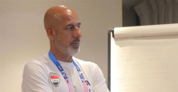 نادي الكهرباء يقبل استقالة مدربه راضي شنيشل