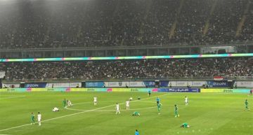 انتهاء الشوط الاول لمباراة منتخبنا الوطني امام نظيره السعودي بالتعادل السلبي