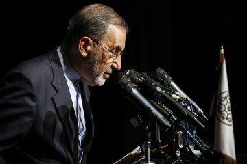 مستخدما وسم 3 دول عربية.. مستشار خامنئي: بدء وقف النار في غزة قد يكون خلف كواليس نهايته في مكان آخر