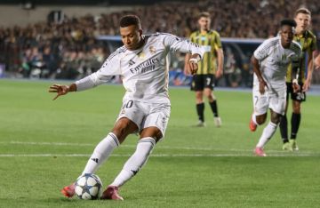هاتريك مبابي يقود ريال مدريد لاكتساح كايرات ألماتي في دوري الأبطال هاتريك مبابي يقود ريال مدريد لاكتساح كايرات ألماتي في دوري الأبطال