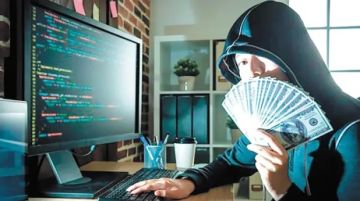 الأمن الوطني: القبض على 40 متهما بالابتزاز الإلكتروني الأمن الوطني: القبض على 40 متهما بالابتزاز الإلكتروني