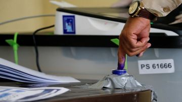 العراق.. العسكريون والنازحون يصوتون غدا في الانتخابات البرلمانية العراق.. العسكريون والنازحون يصوتون غدا في الانتخابات البرلمانية