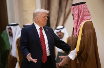 بن سلمان في البيت الأبيض: تسريع التطبيع مع إسرائيل والاستثمار الامريكي سيقفز الى تريليون دولار بن سلمان في البيت الأبيض: تسريع التطبيع مع إسرائيل والاستثمار الامريكي سيقفز الى تريليون دولار