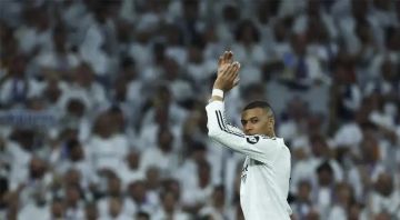 بأربع ثلاثيات خارج ملعبه.. مبابي يدخل التاريخ الأوروبي