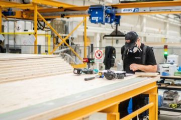 ارتفاع حاد للاقتصاد السويدي يهدد خطة البنك المركزي لتعليق الفائدة ارتفاع حاد للاقتصاد السويدي يهدد خطة البنك المركزي لتعليق الفائدة