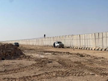قوات الحدود: استمرار العمل بنصب جدار كونكريتي في قاطع طريفاوي شمال القائم قوات الحدود: استمرار العمل بنصب جدار كونكريتي في قاطع طريفاوي شمال القائم