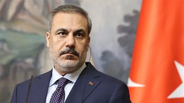 غدا.. وزير الخارجية التركي سيصل الى بغداد