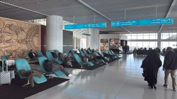 تأخر رحلة للخطوط الجوية العراقية في مطار طهران يثير استياء المسافرين