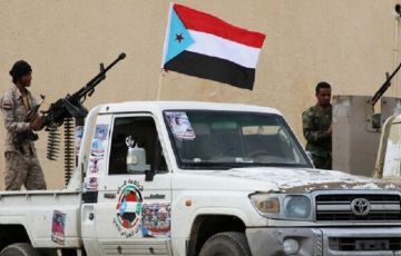 المجلس الانتقالي الجنوبي الانفصالي في اليمن يرفض الانسحاب رغم الضربات السعودية المجلس الانتقالي الجنوبي الانفصالي في اليمن يرفض الانسحاب رغم الضربات السعودية