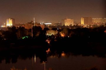 السفارة الأميركية في العراق تستعد للإخلاء بسبب أخطار أمنية السفارة الأميركية في العراق تستعد للإخلاء بسبب أخطار أمنية