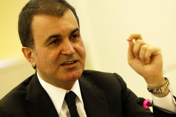 الحزب التركي الحاكم: نزع السلاح والحل سيشمل أيضا قسد في سوريا وبجاك في إيران