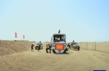 لأول مرة.. الجيش المصري يكشف تفاصيل تدريب قوات عراقية خاصة في مصر (فيديو)