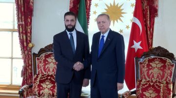  كيف وصلت من القاعدة لرئاسة سوريا؟ هكذا رد الشرع على سؤال مدير CIA السابق