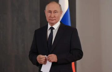 بوتين يتوعد بالحل العسكري في حال فشل التفاوض بشأن أوكرانيا بوتين يتوعد بالحل العسكري في حال فشل التفاوض بشأن أوكرانيا