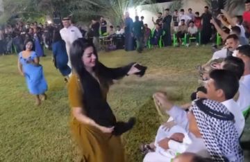 العراق.. بث مباشر يفضح حفلا خاصا في بابل (فيديو) العراق.. بث مباشر يفضح حفلا خاصا في بابل (فيديو)