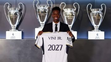 هل سيجدد ريال مدريد عقد فينيسيوس جونيور ؟