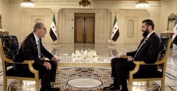 قناة كردية تتراجع عن بث لقاء مصور مع الرئيس السوري أحمد الشرع ومديرها يكشف التفاصيل (فيديو)