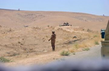 مقتدى الصدر يوجه رسائل للجيش العراقي وقوات الحشد الشعبي على الحدود مع سوريا مقتدى الصدر يوجه رسائل للجيش العراقي وقوات الحشد الشعبي على الحدود مع سوريا