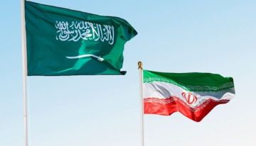 إيران تلوح بـمفتاح باب المندب و تعرض وساطة بين السعودية والحوثيين إيران تلوح بـمفتاح باب المندب و تعرض وساطة بين السعودية والحوثيين