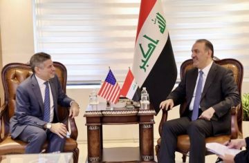 المالكي يبحث مع القائم بالأعمال الأمريكي جاهزية الوزارة لتسلم الملف الأمني في المدن المالكي يبحث مع القائم بالأعمال الأمريكي جاهزية الوزارة لتسلم الملف الأمني في المدن