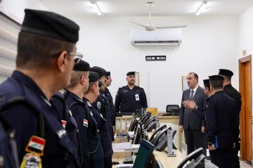 وزير الداخلية: حسن التعامل مع المواطن عنوان المرحلة المقبلة وزير الداخلية: حسن التعامل مع المواطن عنوان المرحلة المقبلة