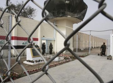 العدل :قانون العفو العام استفاد منه نحو 13,250 نزيلا، مما أدى إلى خفض مستويات التكدس داخل السجون. العدل :قانون العفو العام استفاد منه نحو 13,250 نزيلا، مما أدى إلى خفض مستويات التكدس داخل السجون.