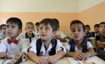 اكثر من 12 مليون تلميذ وطالب يتوجهون الى مدارسهم ايذانا ببدء العام الدراسي الجديد اكثر من 12 مليون تلميذ وطالب يتوجهون الى مدارسهم ايذانا ببدء العام الدراسي الجديد