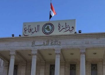 وزير الدفاع يلغي العقوبات الانضباطية المفروضة على الضباط والمراتب والموظفين المدنيين وزير الدفاع يلغي العقوبات الانضباطية المفروضة على الضباط والمراتب والموظفين المدنيين