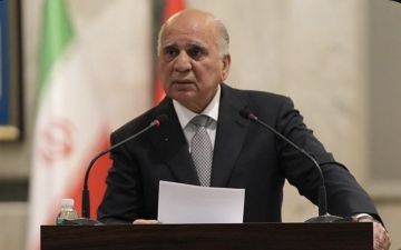 وزير الخارجية: نتفاوض مع الجهات المسلحة لتسليم سلاحها وفق جدول زمني وزير الخارجية: نتفاوض مع الجهات المسلحة لتسليم سلاحها وفق جدول زمني