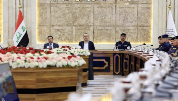 وزير الداخلية يوجه بتأمين الاحتياجات التسليحية لقيادة قوات الشرطة الاتحادية وزير الداخلية يوجه بتأمين الاحتياجات التسليحية لقيادة قوات الشرطة الاتحادية