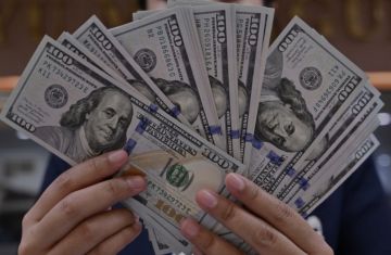 الخفاجي يدعو البرلمان لجلسة طارئة والتراجع عن رفع سعر صرف الدولار