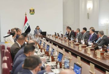 رئيس الوزراء يثمن جهود المحافظات التي استكملت إجراءات مبادرة مليون قطعة أرض سكنية رئيس الوزراء يثمن جهود المحافظات التي استكملت إجراءات مبادرة مليون قطعة أرض سكنية