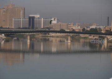 وزارة الصحة تنفي رمي المخلفات الطبية في مياه الأنهار وزارة الصحة تنفي رمي المخلفات الطبية في مياه الأنهار