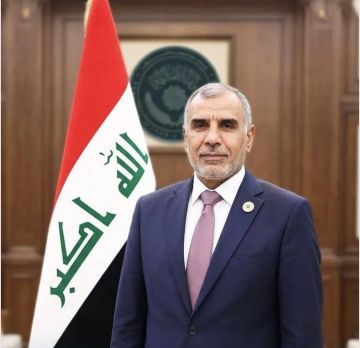 وزير المالية: ملزمون بدفع الرواتب البالغة 7.7 تريليون دينار شهريا وزير المالية: ملزمون بدفع الرواتب البالغة 7.7 تريليون دينار شهريا