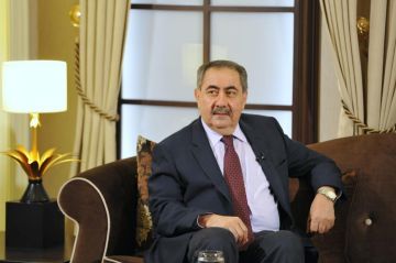يعرف العراق أكثر مني.. زيباري يكشف تفاصيل لقاء سري جمعه بالشرع يعرف العراق أكثر مني.. زيباري يكشف تفاصيل لقاء سري جمعه بالشرع