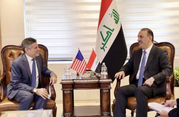 وزير الداخلية للقائم بالأعمال الأمريكي: الوزارة جاهزة لتسلم الملف الأمني في المدن وزير الداخلية للقائم بالأعمال الأمريكي: الوزارة جاهزة لتسلم الملف الأمني في المدن