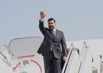 رئيس الوزراء يغادر العاصمة بغداد متوجها إلى المملكة الاردنية الهاشمية رئيس الوزراء يغادر العاصمة بغداد متوجها إلى المملكة الاردنية الهاشمية