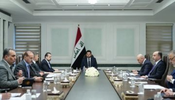 الخزعلي يوجه بإعادة ترتيب أولويات المشاريع الخدمية وتسريع الإنجاز لتلبية احتياجات المواطنين الخزعلي يوجه بإعادة ترتيب أولويات المشاريع الخدمية وتسريع الإنجاز لتلبية احتياجات المواطنين