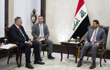 رئيس الوزراء يؤكد أهمية استثمار الغاز المصاحب لما يمتلكه العراق من قدرات كبيرة في هذا القطاع رئيس الوزراء يؤكد أهمية استثمار الغاز المصاحب لما يمتلكه العراق من قدرات كبيرة في هذا القطاع