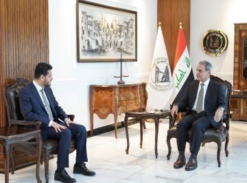 رئيس مجلس القضاء ونائب رئيس الوزراء يبحثان الرأي القانوني في تطوير ملف التنمية رئيس مجلس القضاء ونائب رئيس الوزراء يبحثان الرأي القانوني في تطوير ملف التنمية