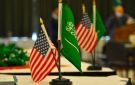 السفارة الأميركية في الرياض تطلب من كل الموظفين الأميركيين وعائلاتهم مغادرة السعودية