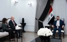 الحلبوسي ورئيس المعهد الديمقراطي الوطني يبحثان التطوير المؤسسي وبناء القدرات البرلمانية