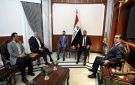 رئيس الوزراء يصل إلى مجلس النواب ويجتمع مع الحلبوسي