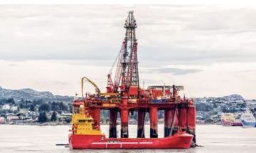 اسعار النفط تتخطى الـ82 دولارا اسعار النفط تتخطى الـ82 دولارا