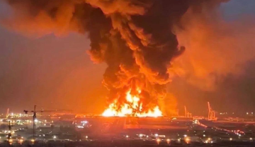 لقطات تظهر انفجارات ضخمة في أربيل إثر استهداف قواعد أمريكية وأولياء الدم تتبنى الهجوم (فيديوهات)