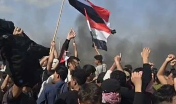 الديوانية.. تظاهرات في قرية البو ناشي بالبدير بعد 15 يوما من انقطاع المياه الديوانية.. تظاهرات في قرية البو ناشي بالبدير بعد 15 يوما من انقطاع المياه