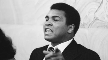 أنا مسلم أكثر من كوني ملاكما! أنا مسلم أكثر من كوني ملاكما!